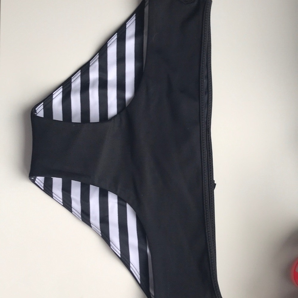 Lulu lemon reversible swim bottoms